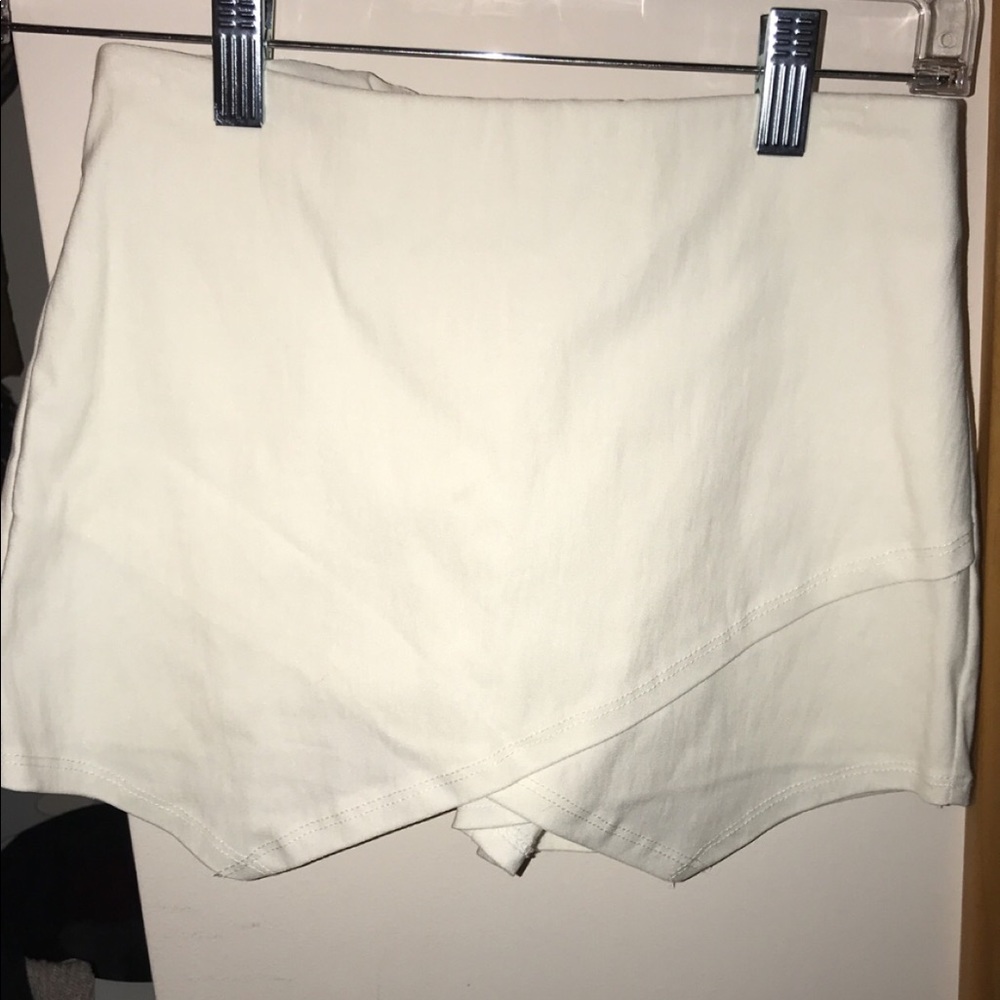 White skort